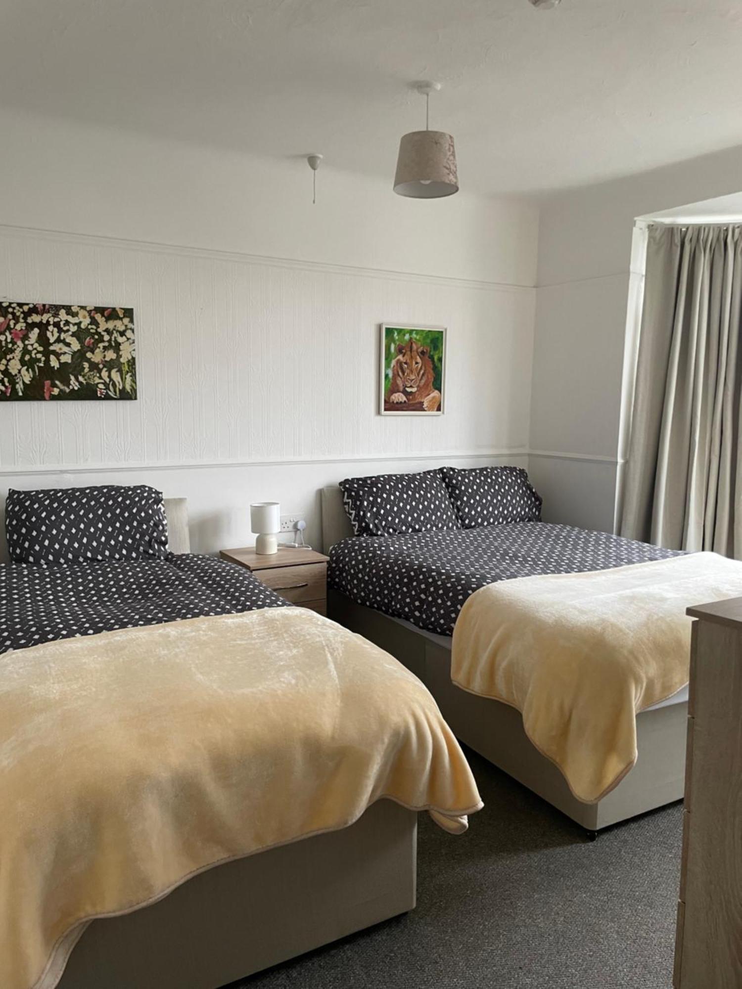 Amitie Guest House Bournemouth Buitenkant foto